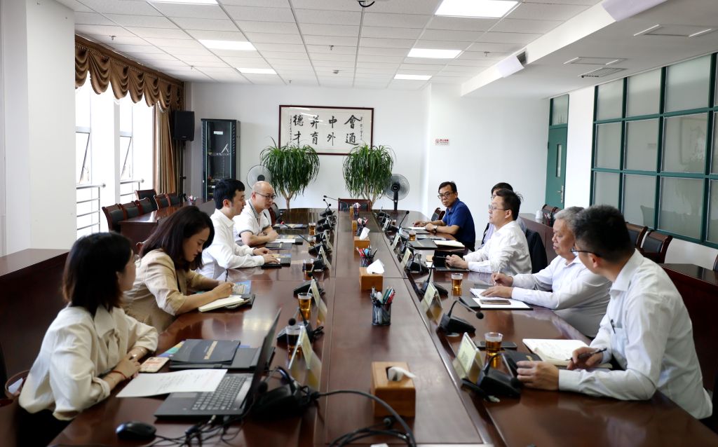 校企合作新篇章 廈門石頭城信息服務(wù)有限公司來(lái)訪洽談校園攝影服務(wù)合作